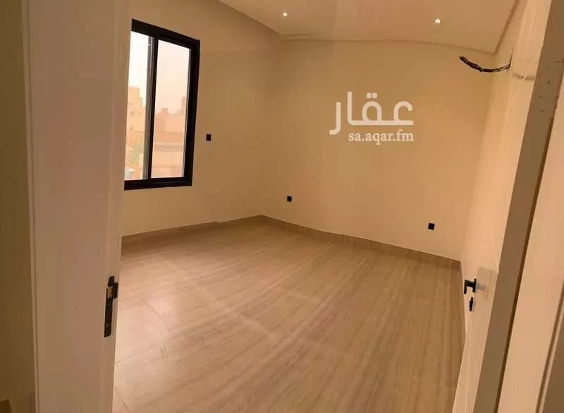 شقة 4 غرف في الرمال 8