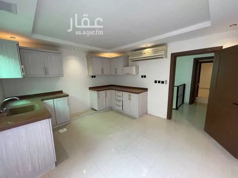 5 bedroom floor in Al Yasmin 4