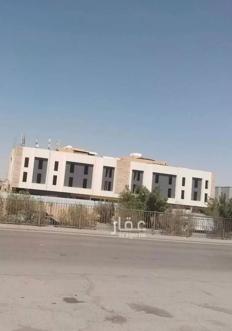 محل 150 م² في العليا 2