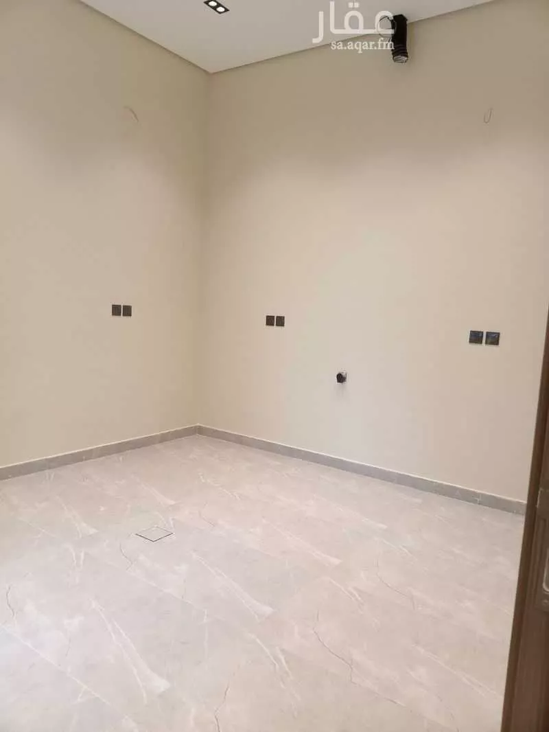 6 bedroom villa in Ash Shulah 13