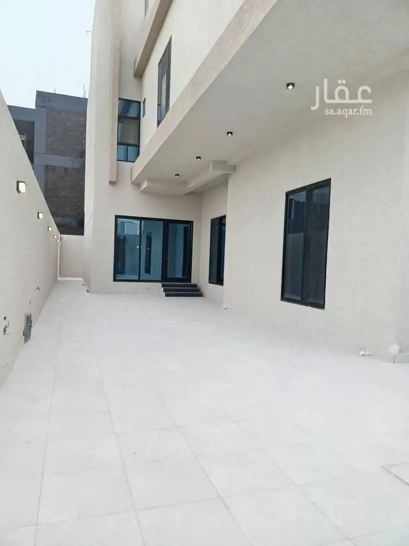 6 bedroom villa in Ash Shulah 4
