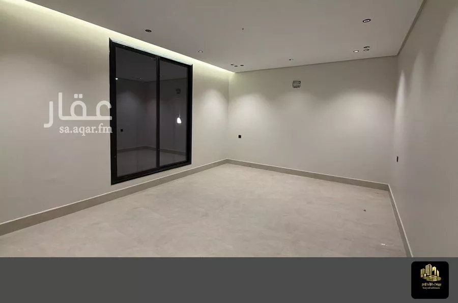 شقة 4 غرف في الشراع 16