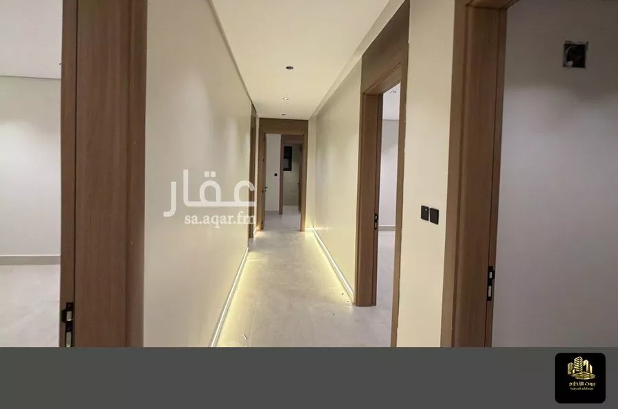 شقة 4 غرف في الشراع 20