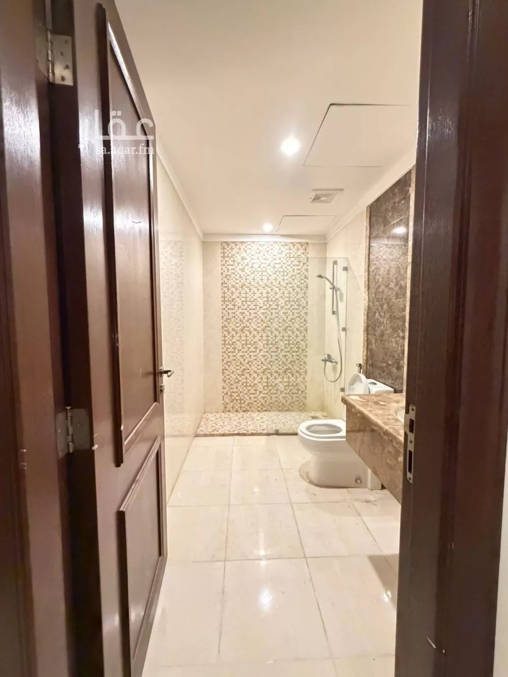 شقة 5 غرف في الروابي 13