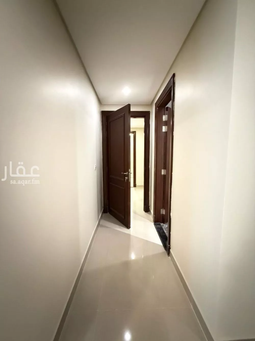 شقة 5 غرف في الروابي 14