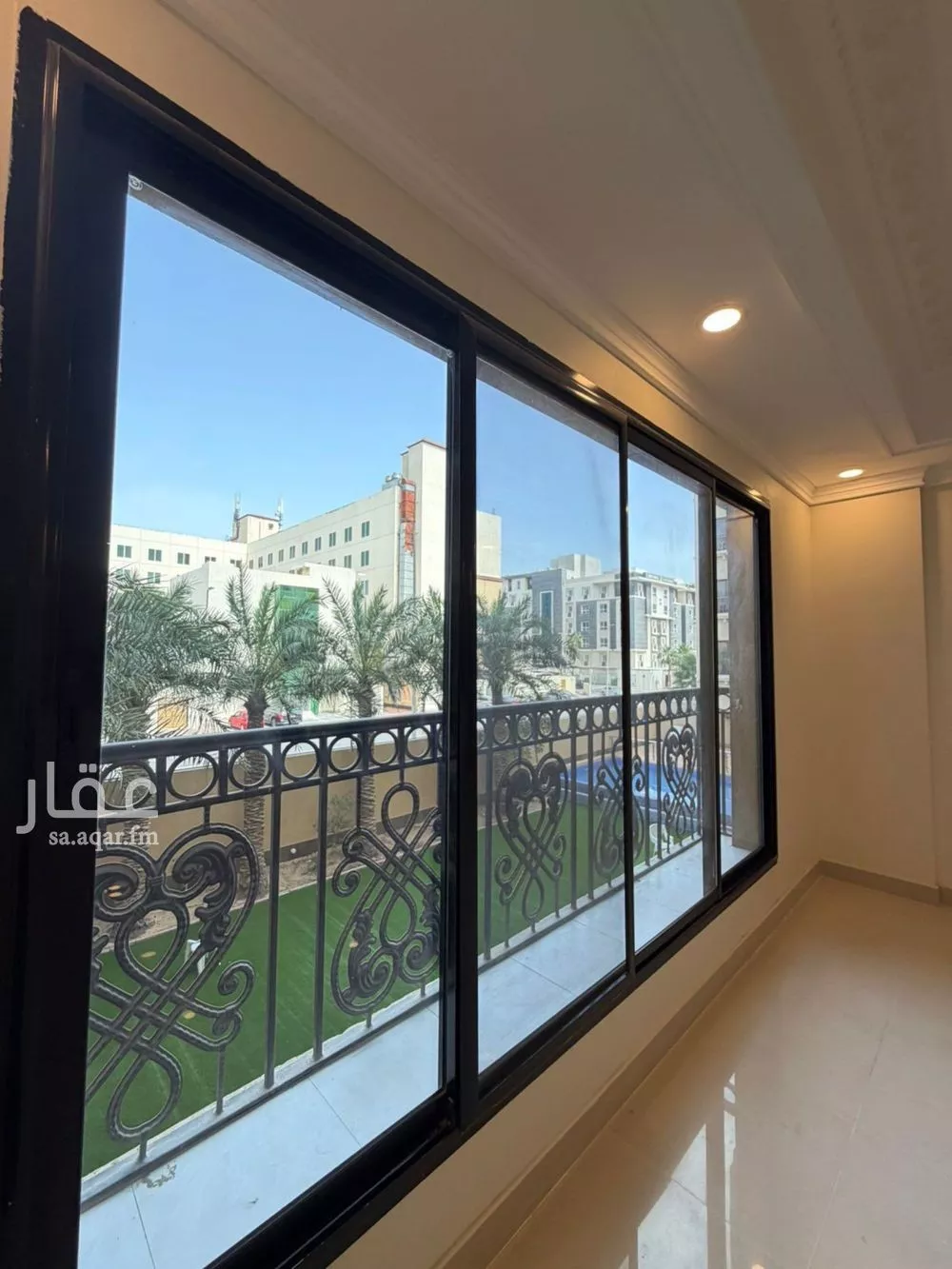 شقة 5 غرف في الروابي 19