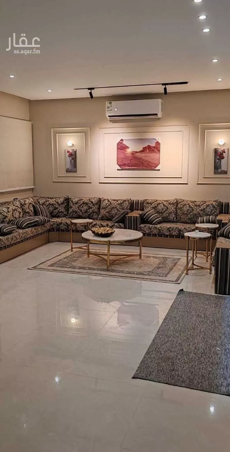 عمارة 300 م² في النقس 4