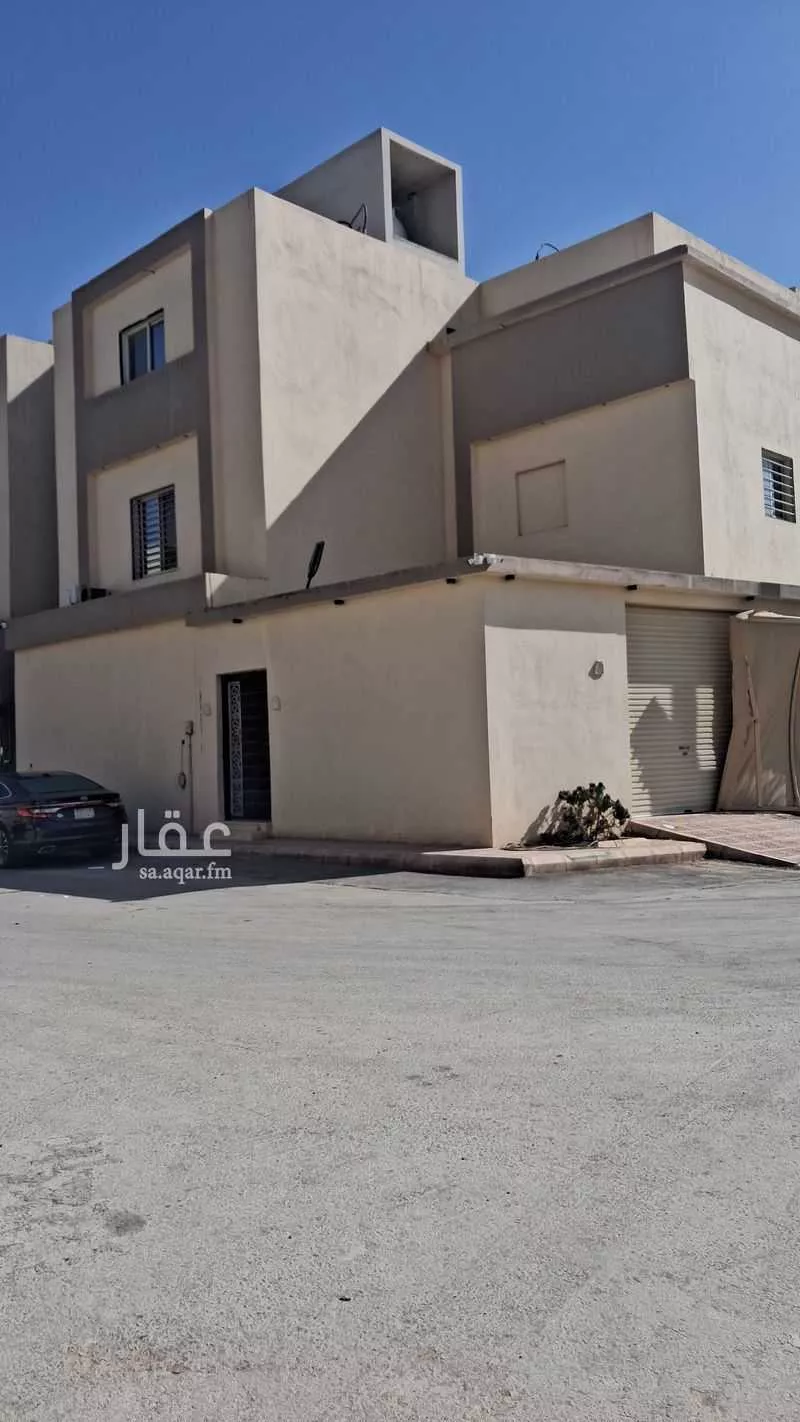 عمارة 393 م² في القادسية 5