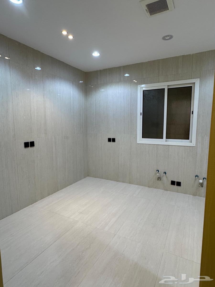 شقة 4 غرف في طويق 7