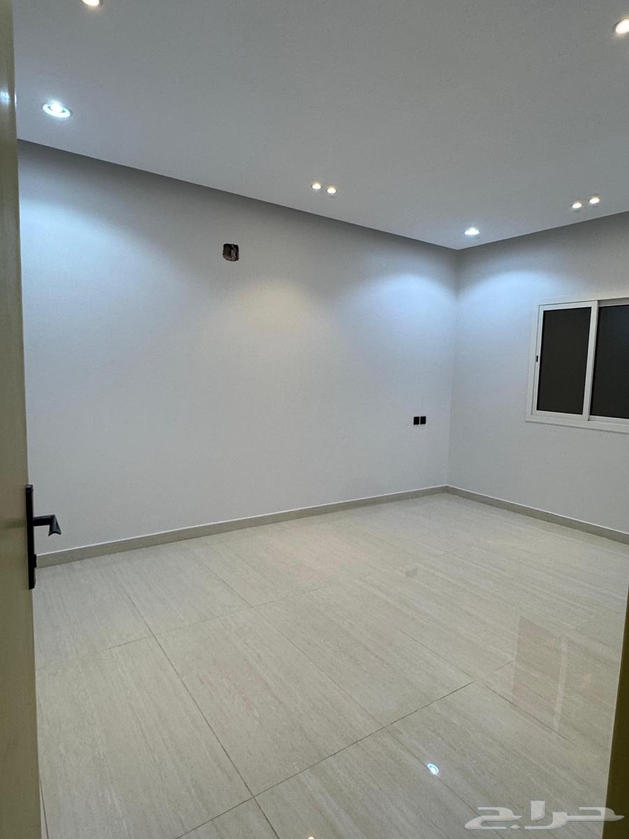 شقة 4 غرف في طويق 10
