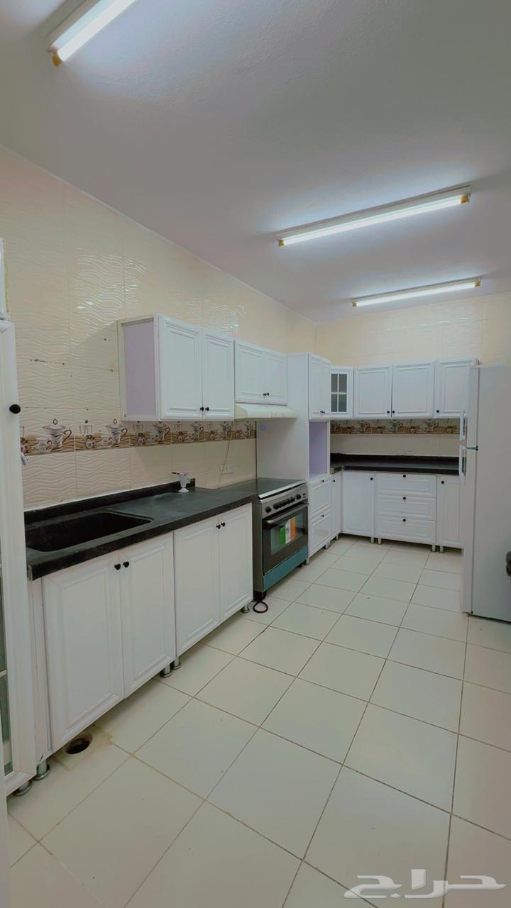 فيلا 10 غرف في الجنادرية 7