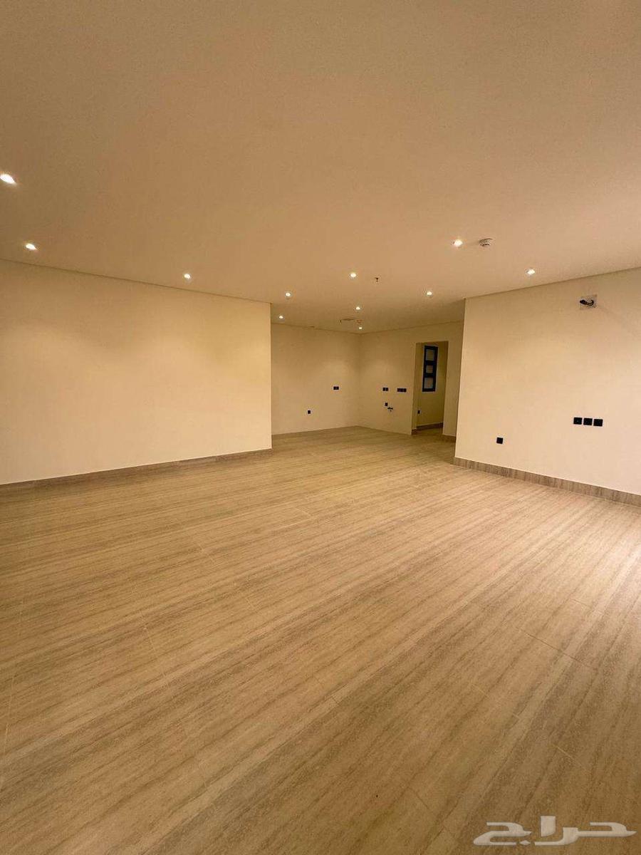 4 bedroom apartment in Al Rimal 6