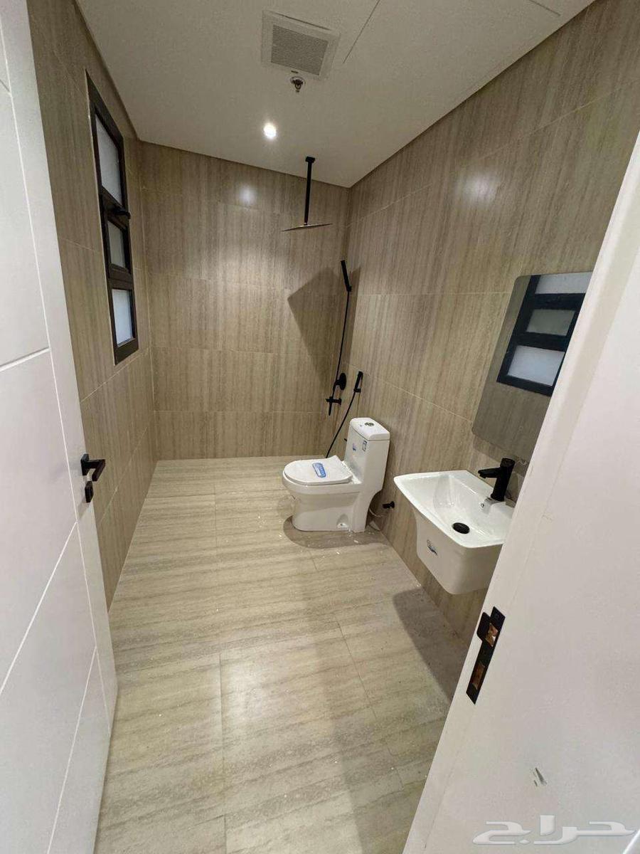 4 bedroom apartment in Al Rimal 9