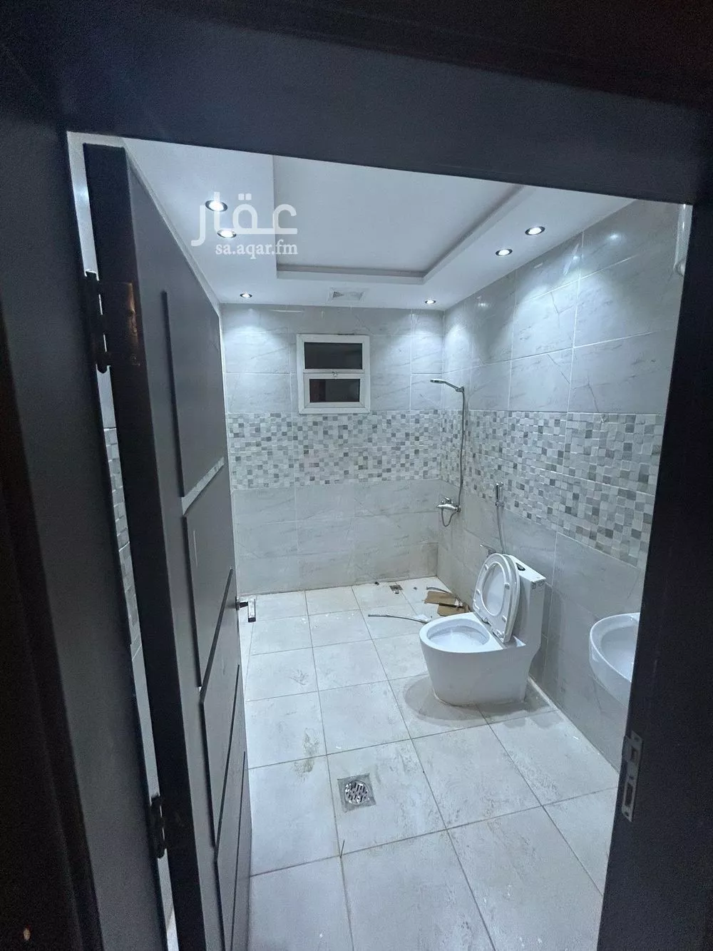 3 bedroom floor in Al Yarmouk 2