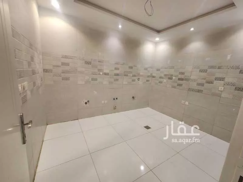 شقة 5 غرف في الواحة 3