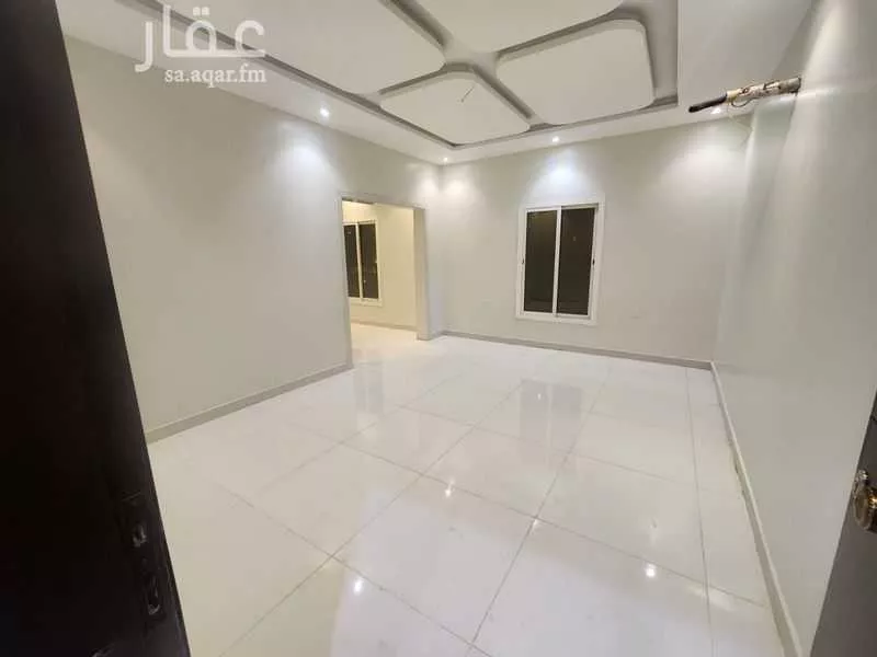 شقة 5 غرف في الواحة 6