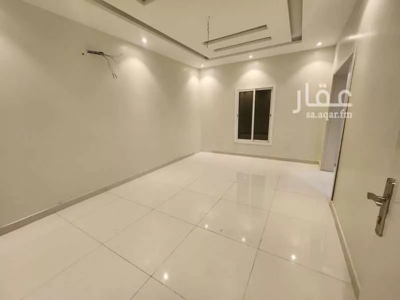 شقة 5 غرف في الواحة 7