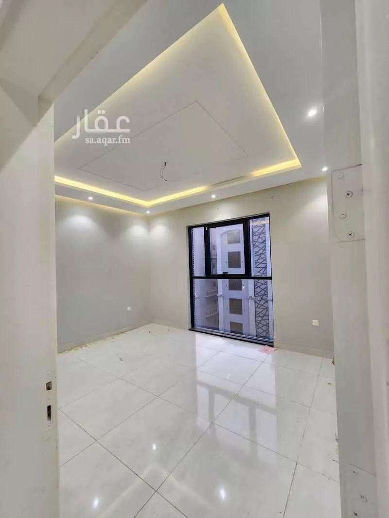 5 bedroom apartment in Al Sawari 2