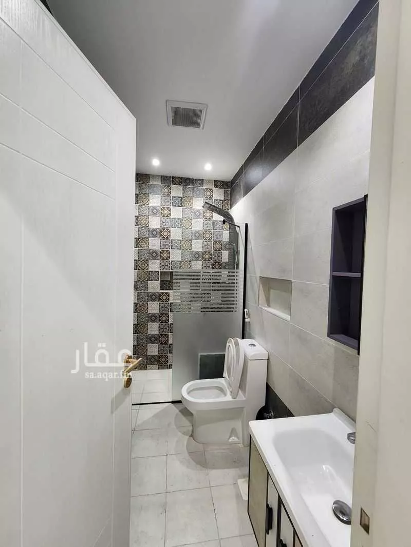 5 bedroom apartment in Al Sawari 9