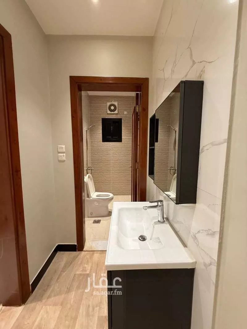 شقة 6 غرف في الواحة 8