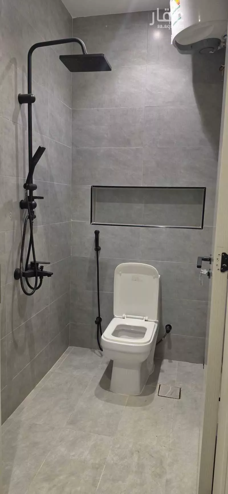 شقة 4 غرف في النسيم 13