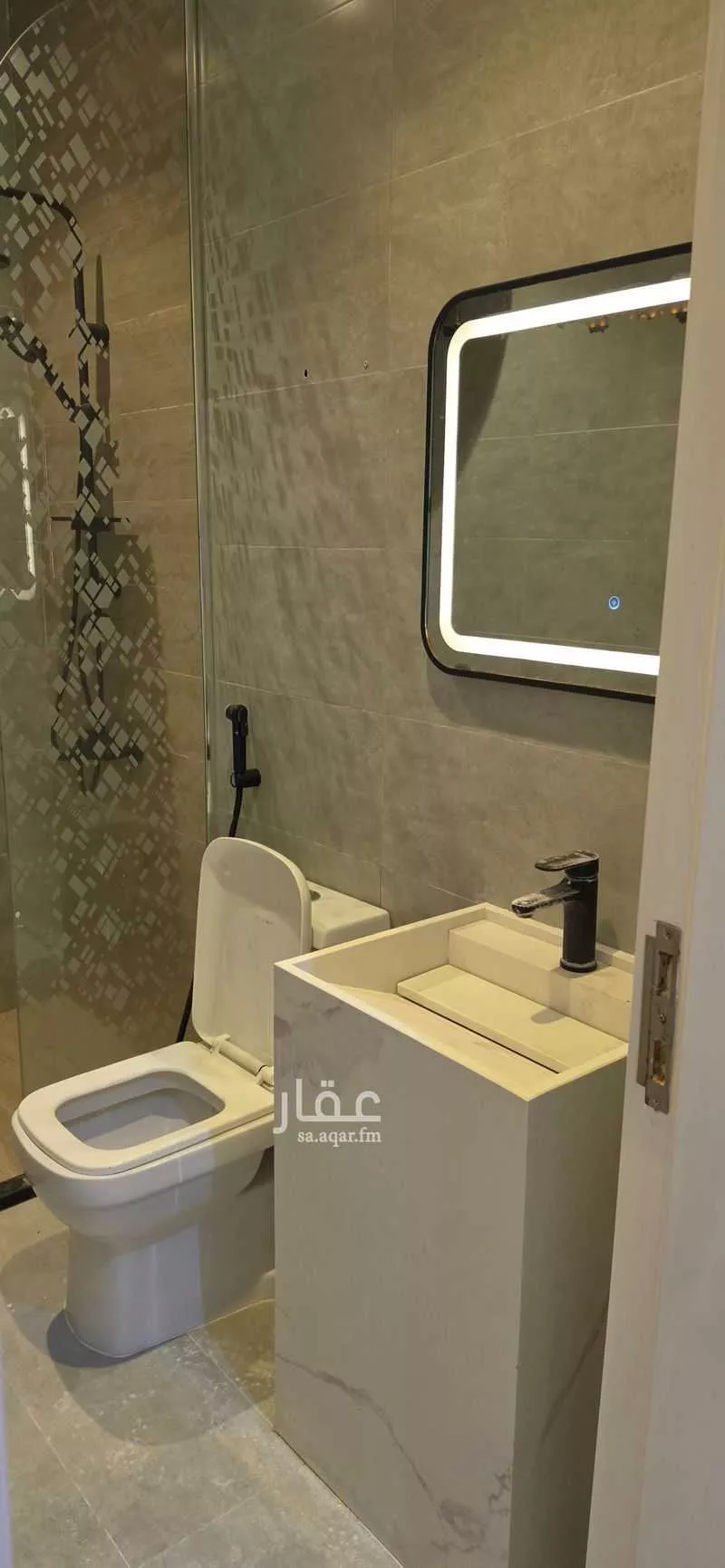 شقة 4 غرف في النسيم 6