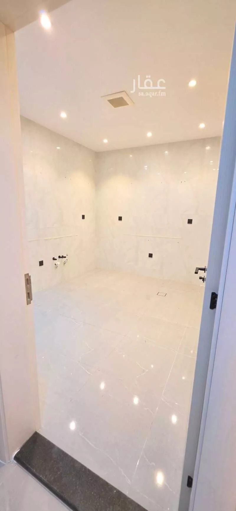 شقة 4 غرف في النسيم 8