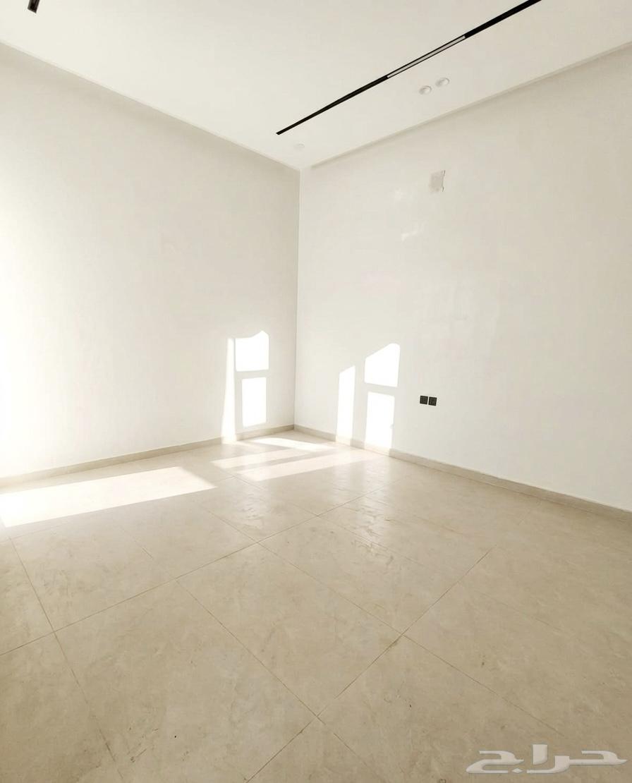 فيلا 6 غرف في الجنادرية 2