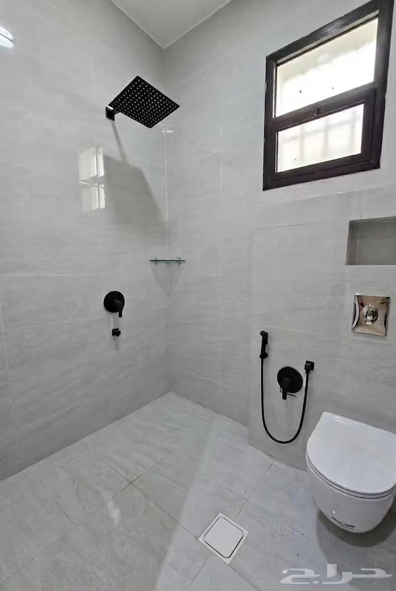 فيلا 6 غرف في الجنادرية 8