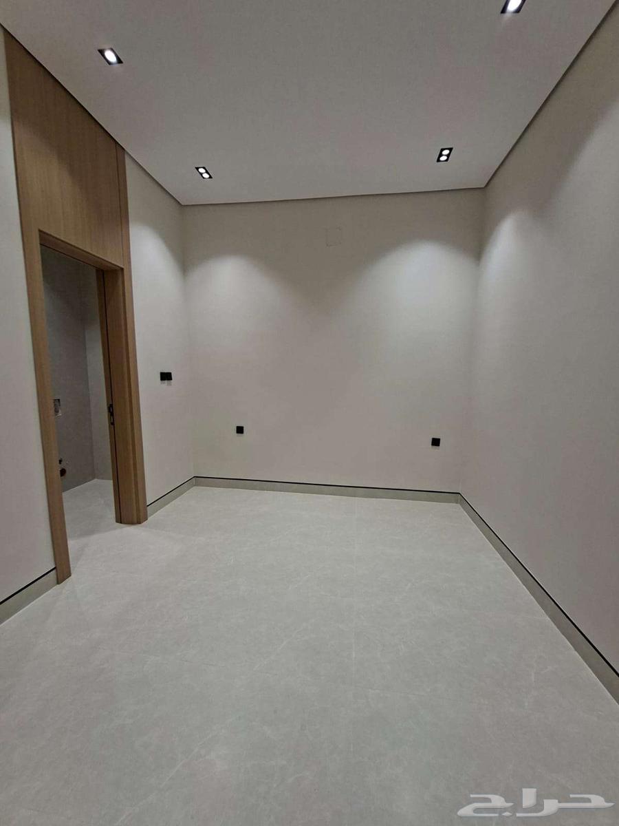 فيلا 7 غرف في الرمال 11