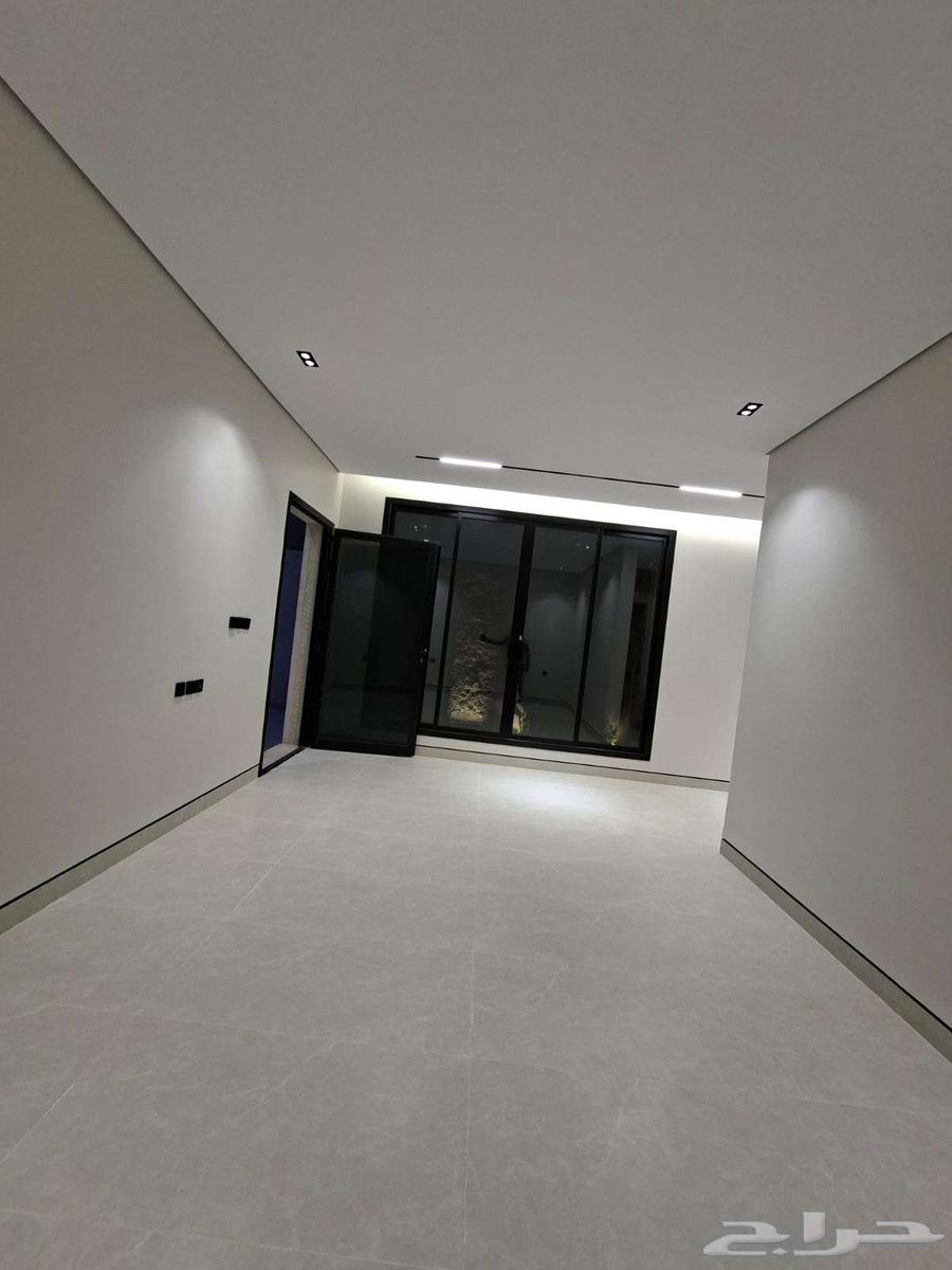 فيلا 7 غرف في الرمال 20