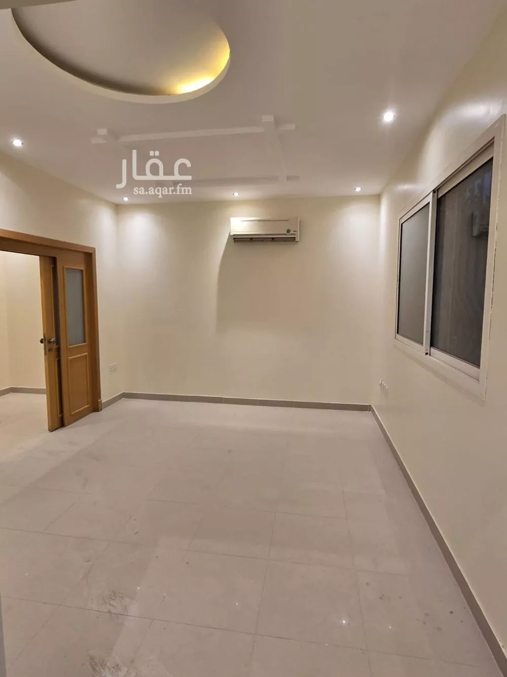 فيلا 5 غرف في الملك عبدالله 11