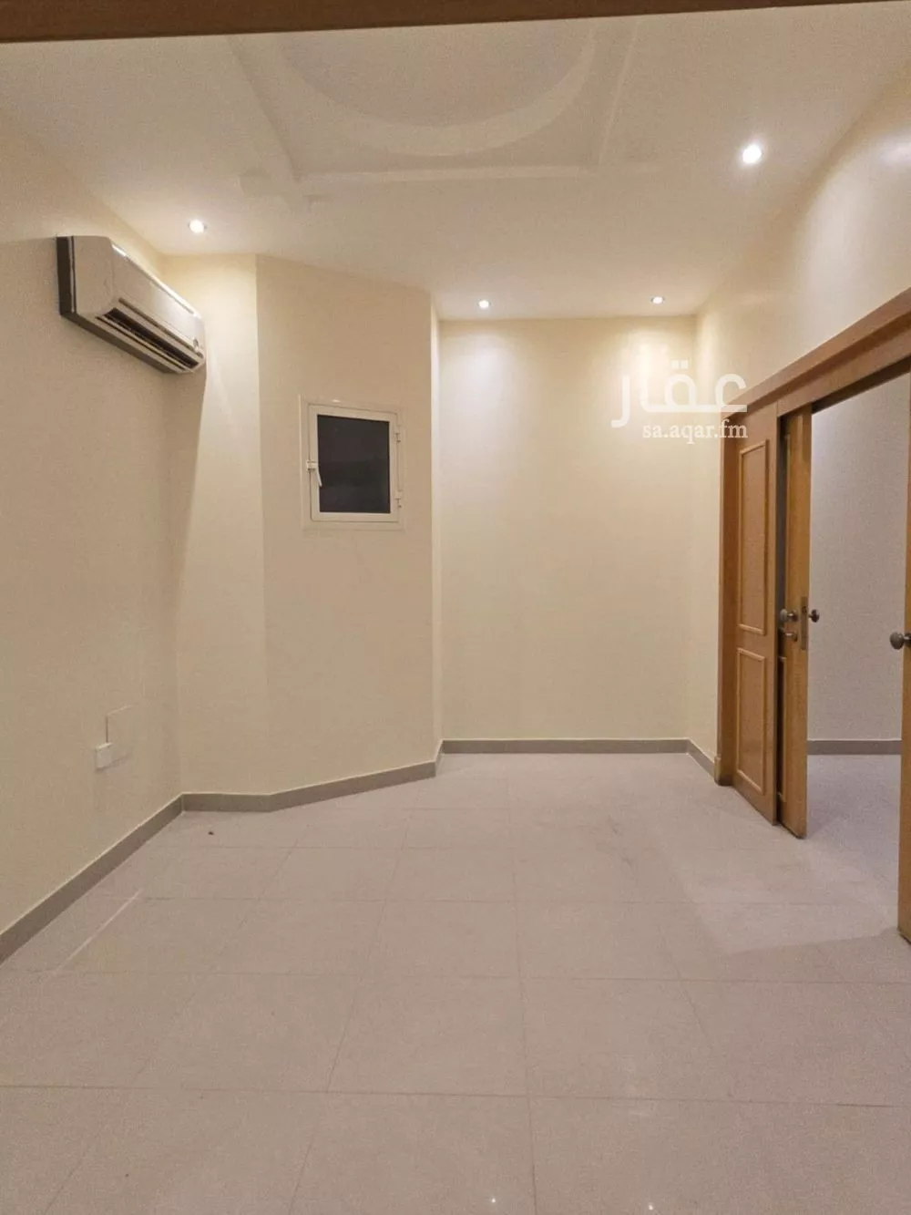 فيلا 5 غرف في الملك عبدالله 13