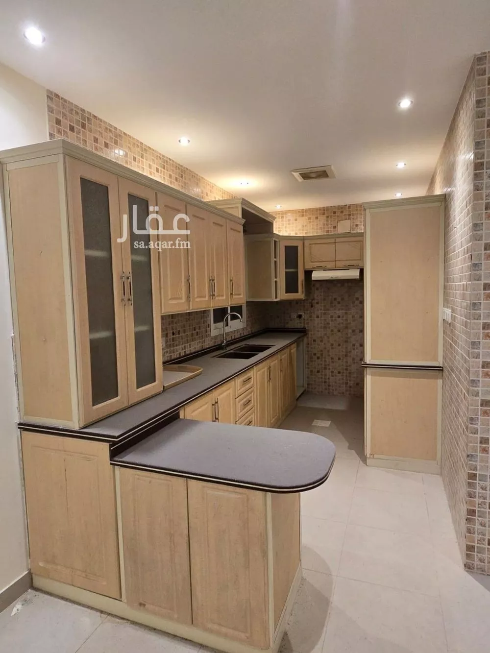 فيلا 5 غرف في الملك عبدالله 19