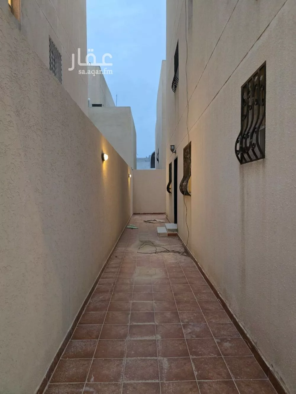 فيلا 5 غرف في الملك عبدالله 25