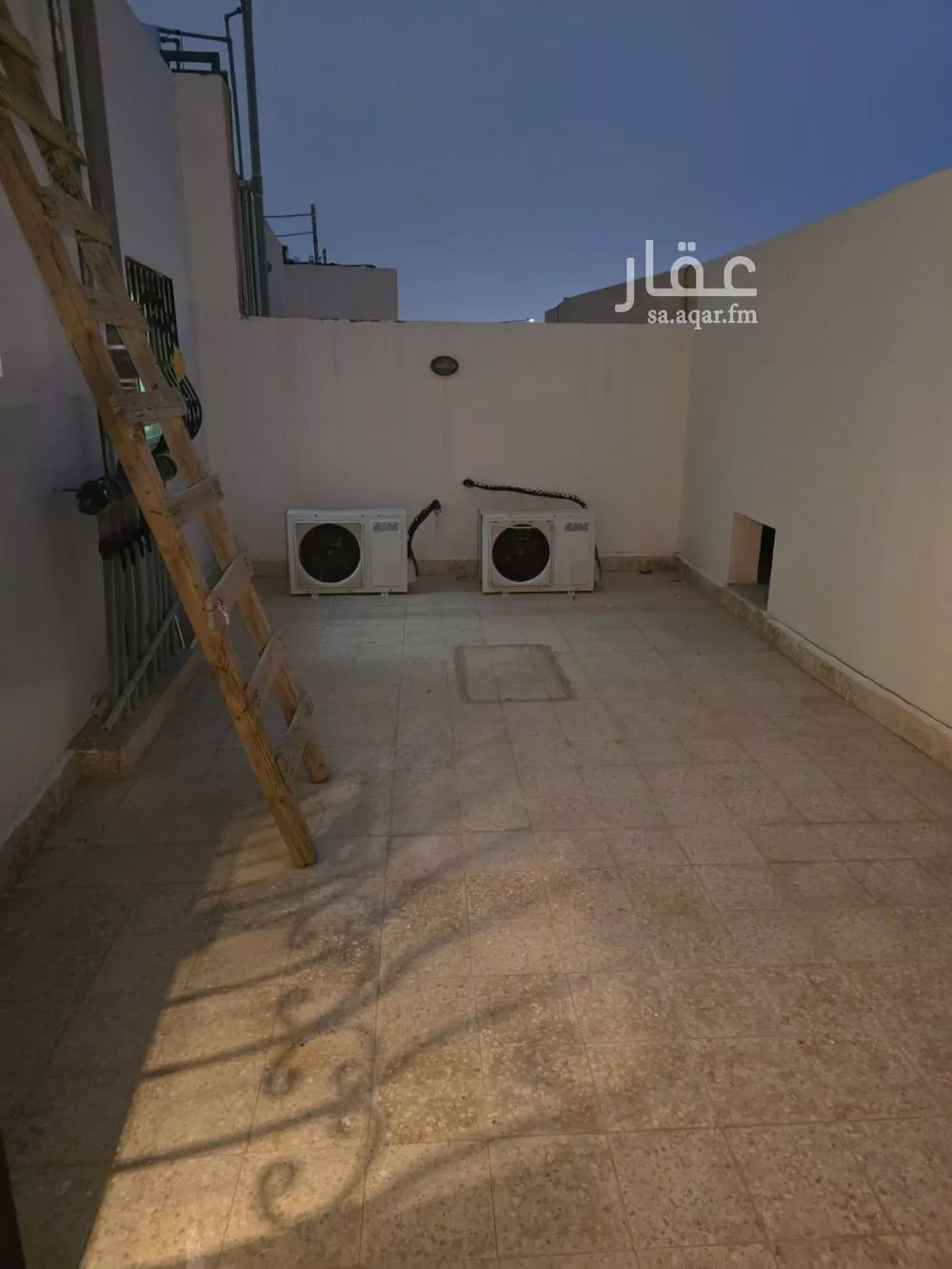 فيلا 5 غرف في الملك عبدالله 28