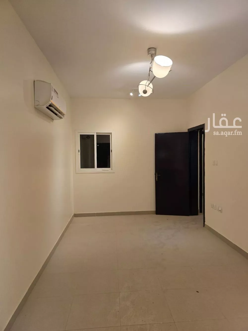 فيلا 5 غرف في الملك عبدالله 10