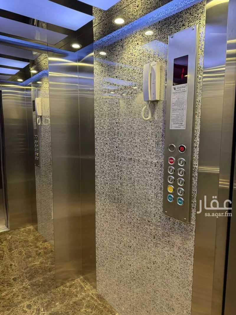 عمارة 670 م² في الشرفية 11