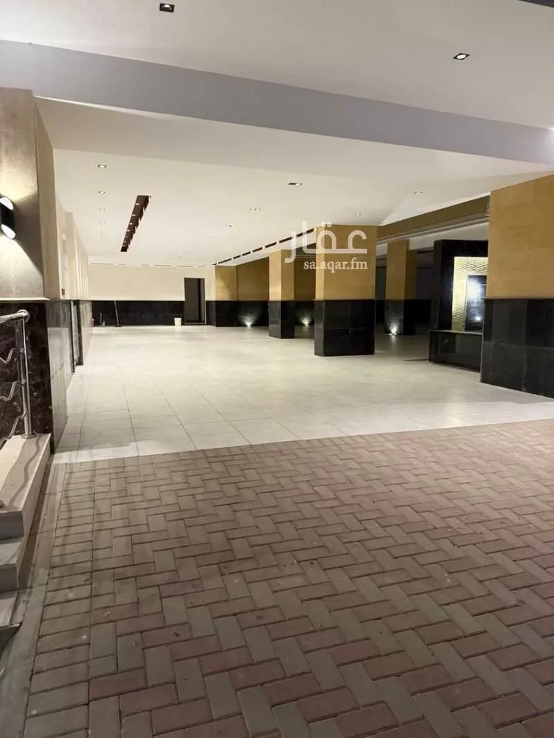 عمارة 670 م² في الشرفية 13