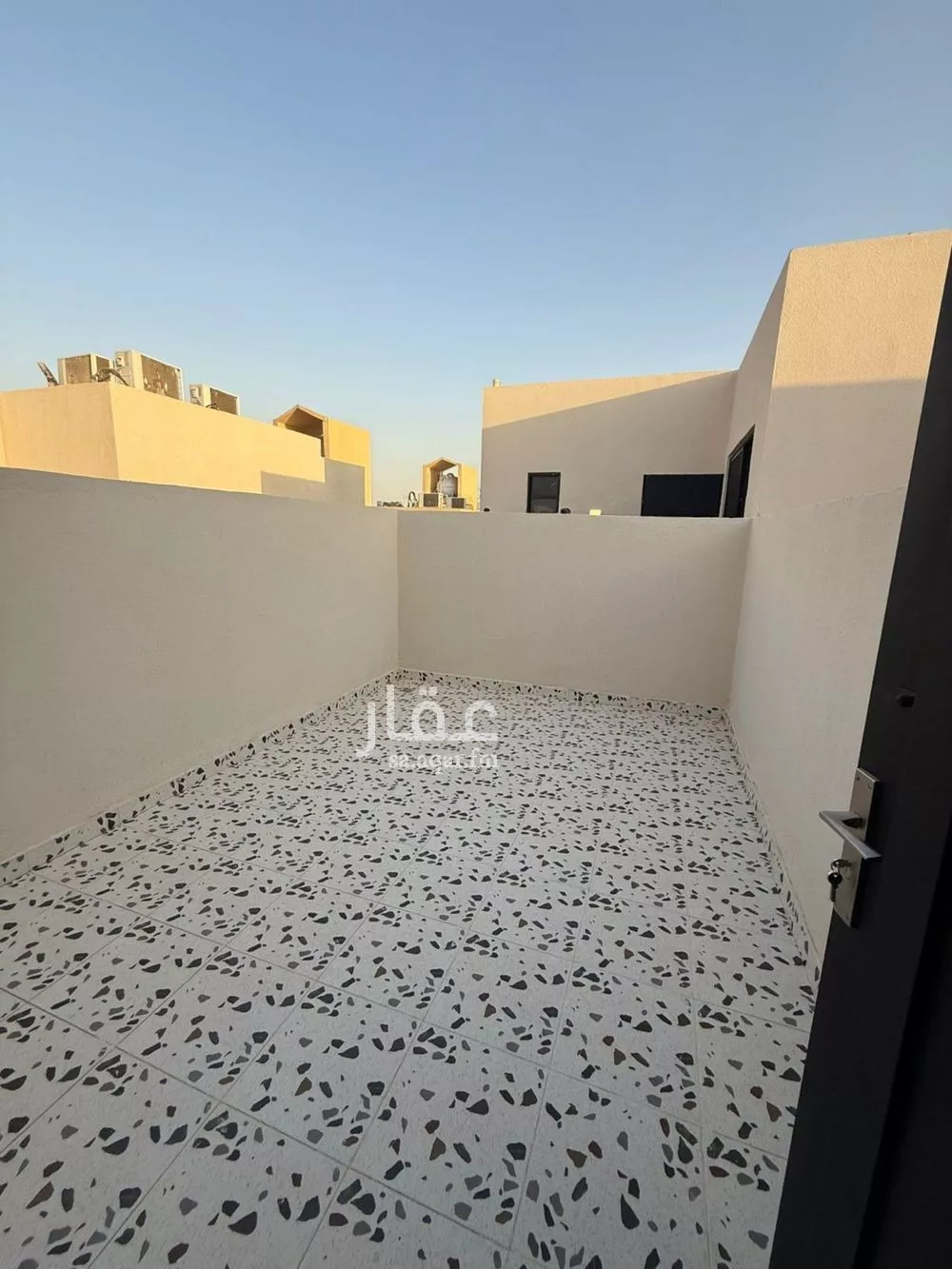 فيلا 6 غرف في المهدية 23