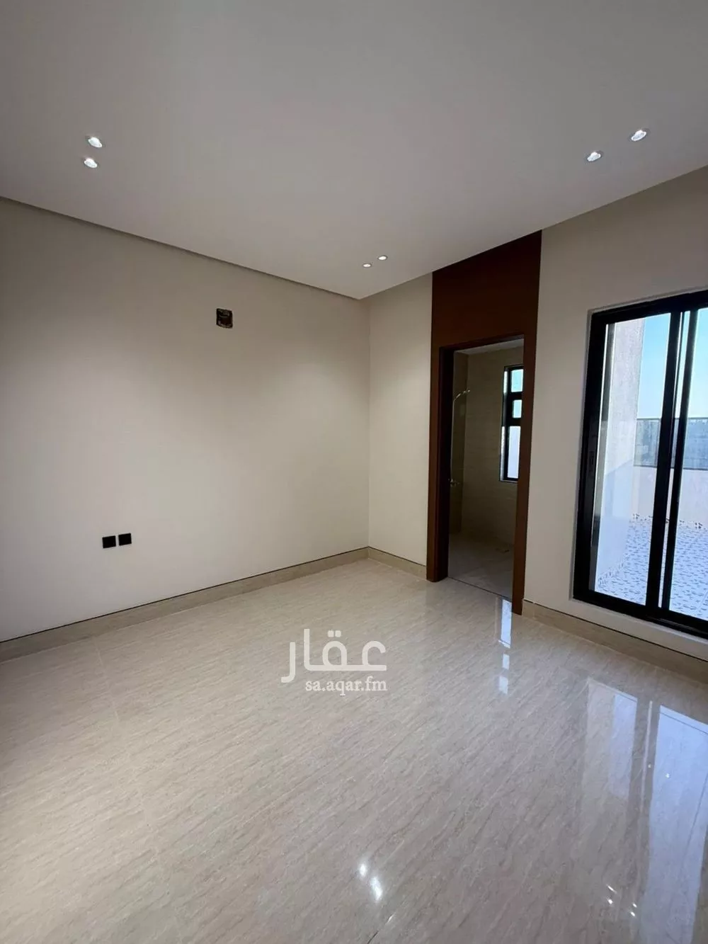 فيلا 6 غرف في المهدية 9