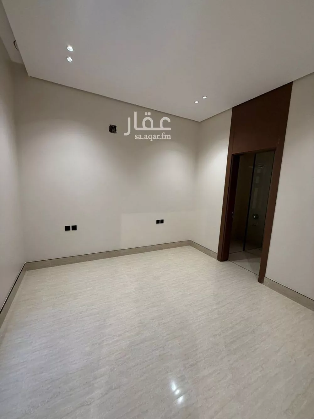 فيلا 6 غرف في المهدية 10