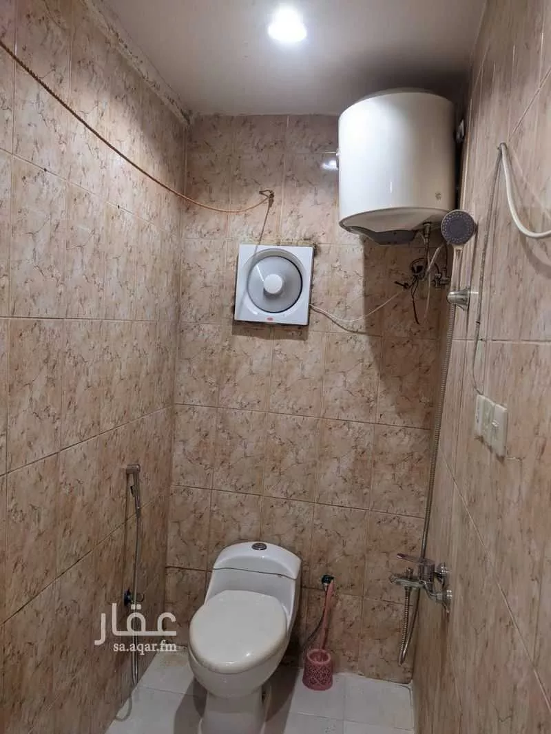 شقة 1 غرف في المربع 4