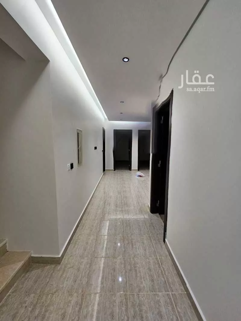 4 bedroom villa in Riyadh 15