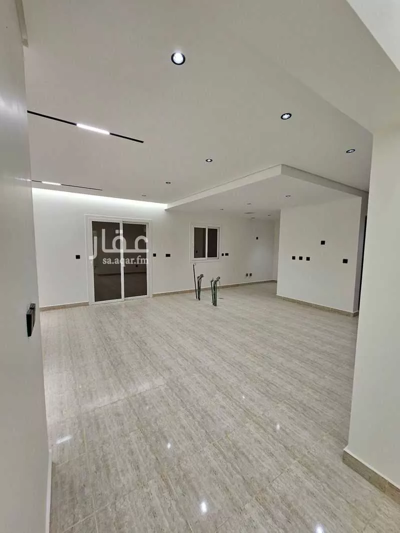 4 bedroom villa in Riyadh 18