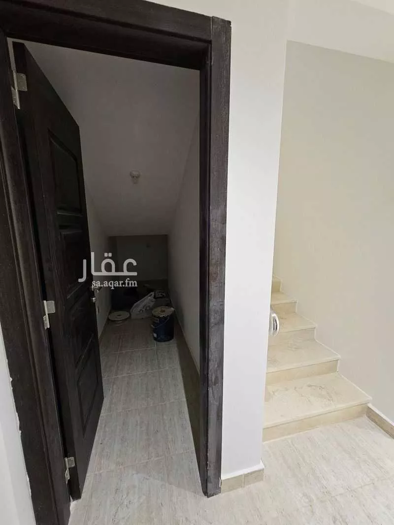 4 bedroom villa in Riyadh 24