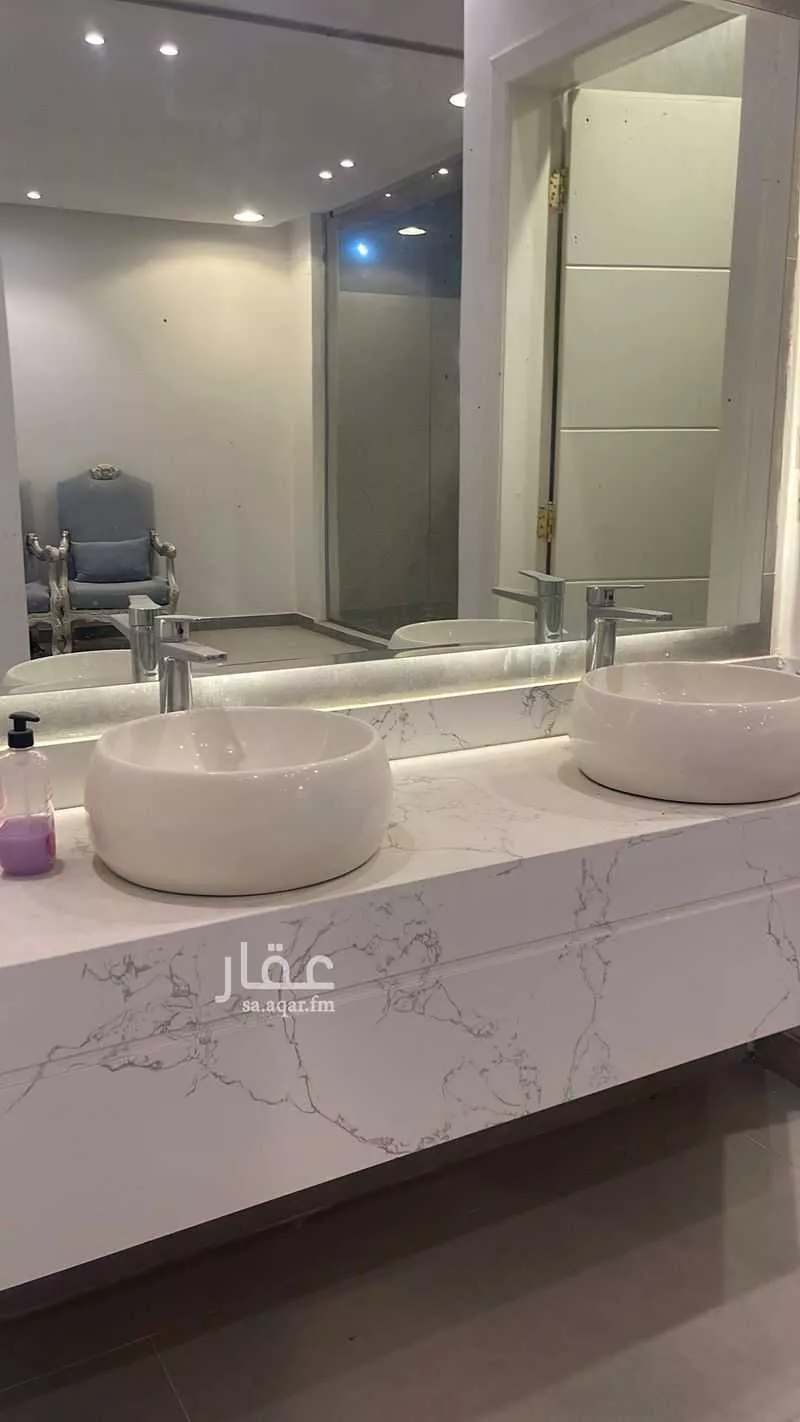 فيلا 10 غرف في بدر 6