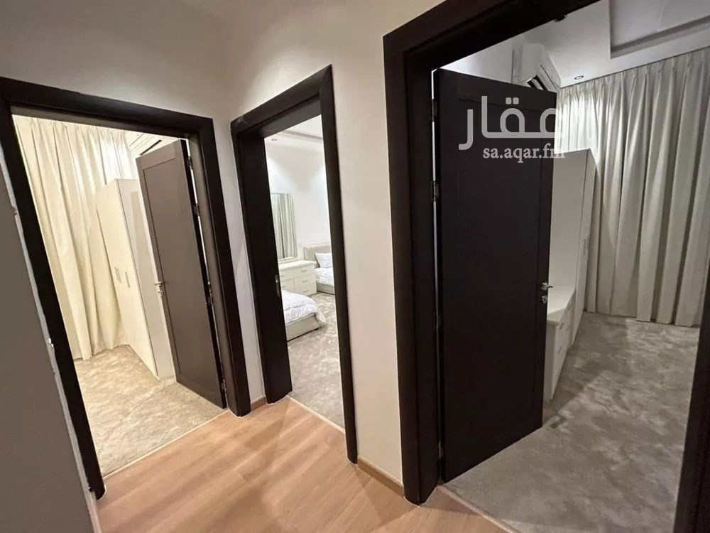 4 bedroom apartment in Al Yarmouk 7
