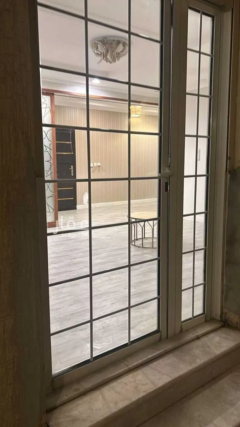 6 bedroom villa in Dhahrat Laban 18