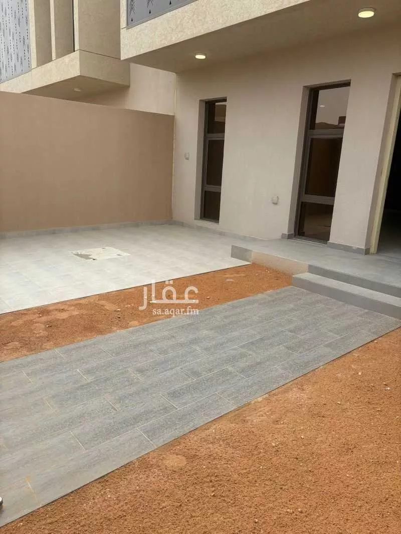 فيلا 5 غرف في الرمال 3